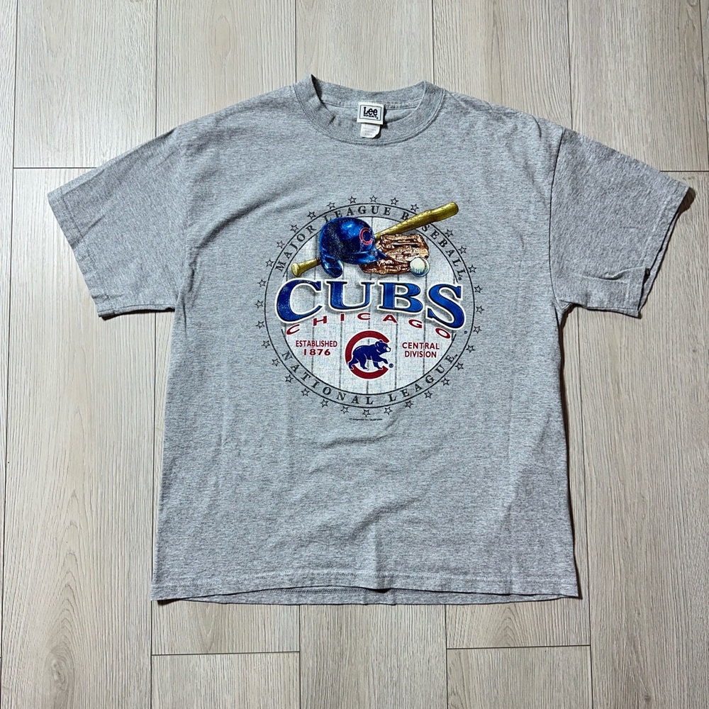 Vintage 2004 MLB Chicago Cubs Large Shirt